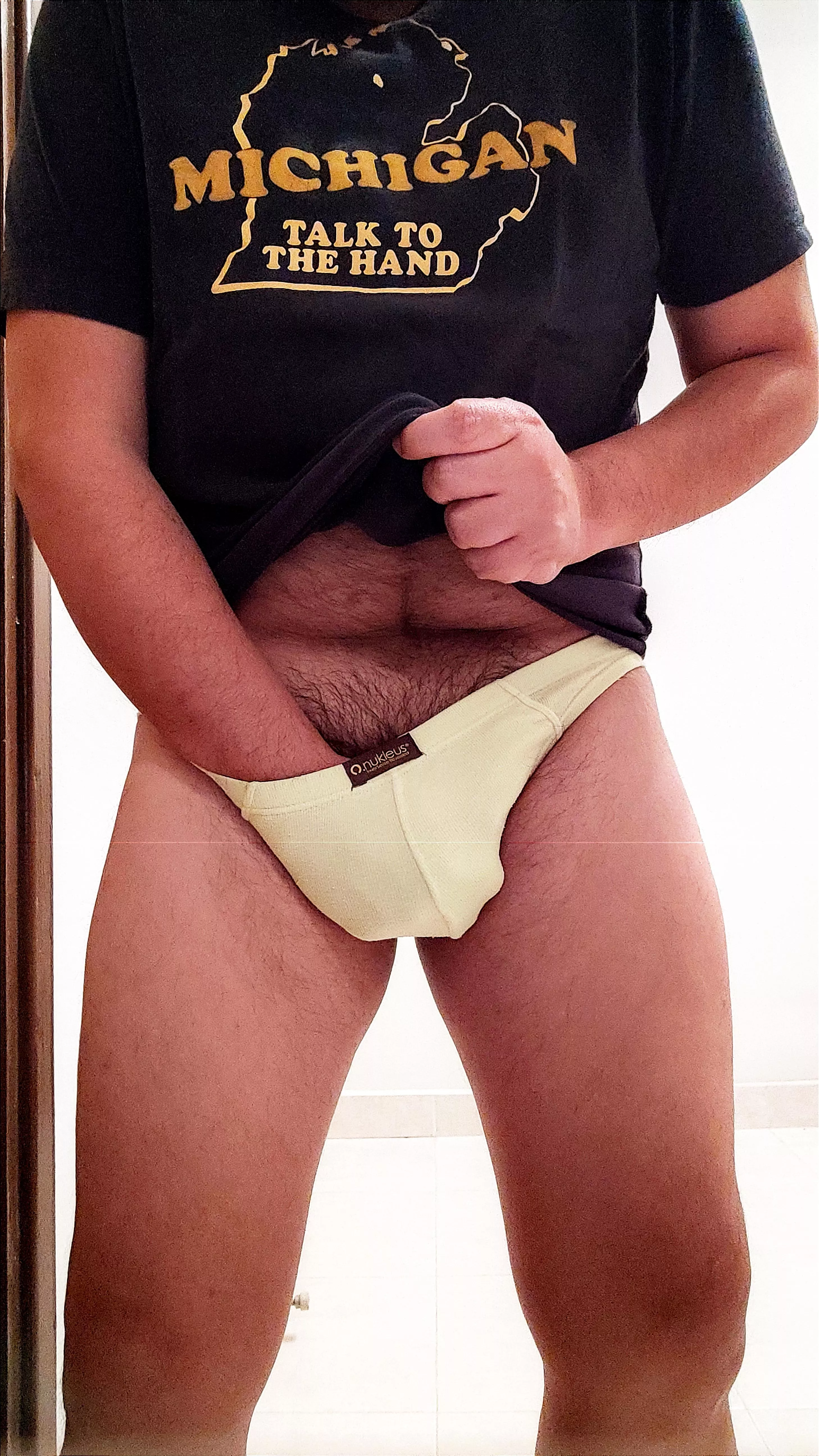 My hand is up here, boys. 😅😁