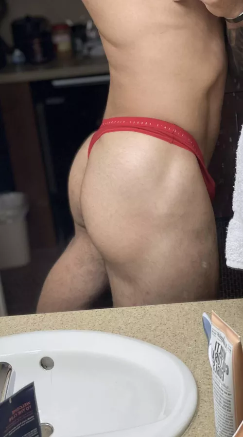 My hole is ready who wants to play? My hole is ready who wants to play?