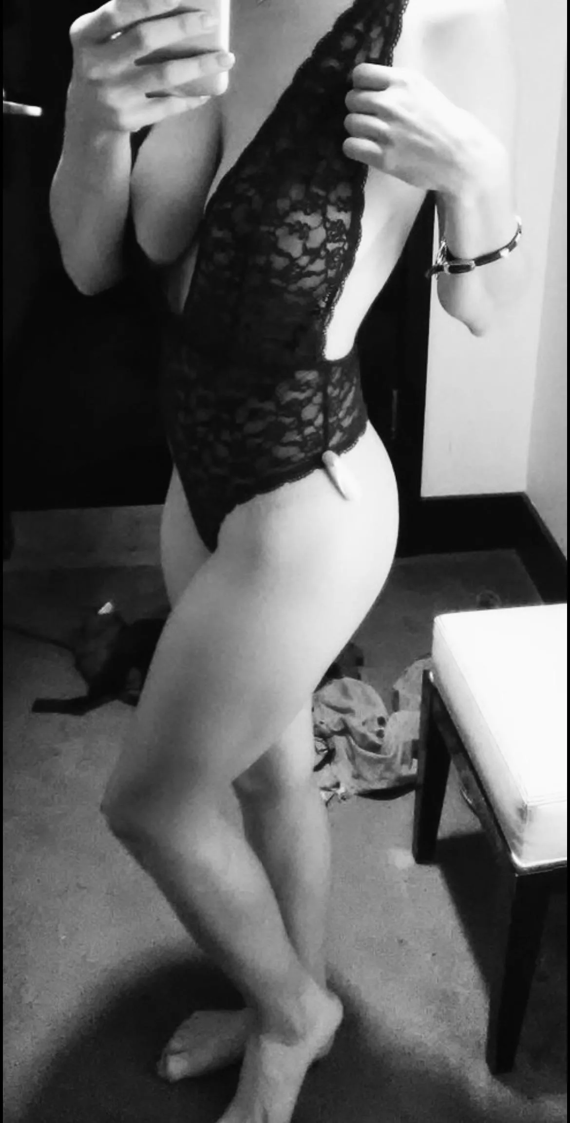 1170px x 2307px - My hot wife took this selfie a while back. She's 30 and a mom of 3. What do  you all think of her fit mom bod? nudes | Watch-porn.net
