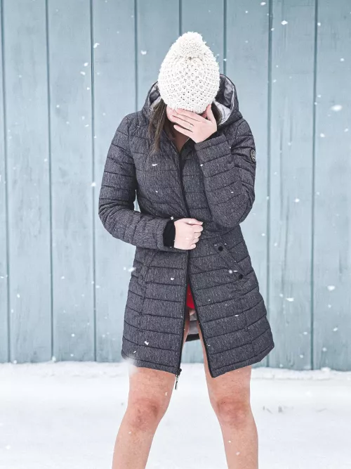 My husband is out plowing the driveway โ do you think heโll plow me when heโs done? โ๏ธ๐ Want to see whatโs underneath? ๐ฅบ