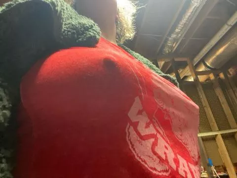 My kitty is sending me selfies in her basement. Some nice things have happened to this naughty girl in that basement. More are in her future. OC