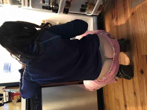 My lazy pajamas quitting on the job 🙄 (butt) it’s Sunday so Let’s go Giants!!! 🏈 My lazy pajamas quitting on the job 🙄 (butt) it’s Sunday so Let’s go Giants!!! 🏈