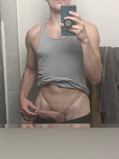 My mirror is the perfect height for these pics My mirror is the perfect height for these pics