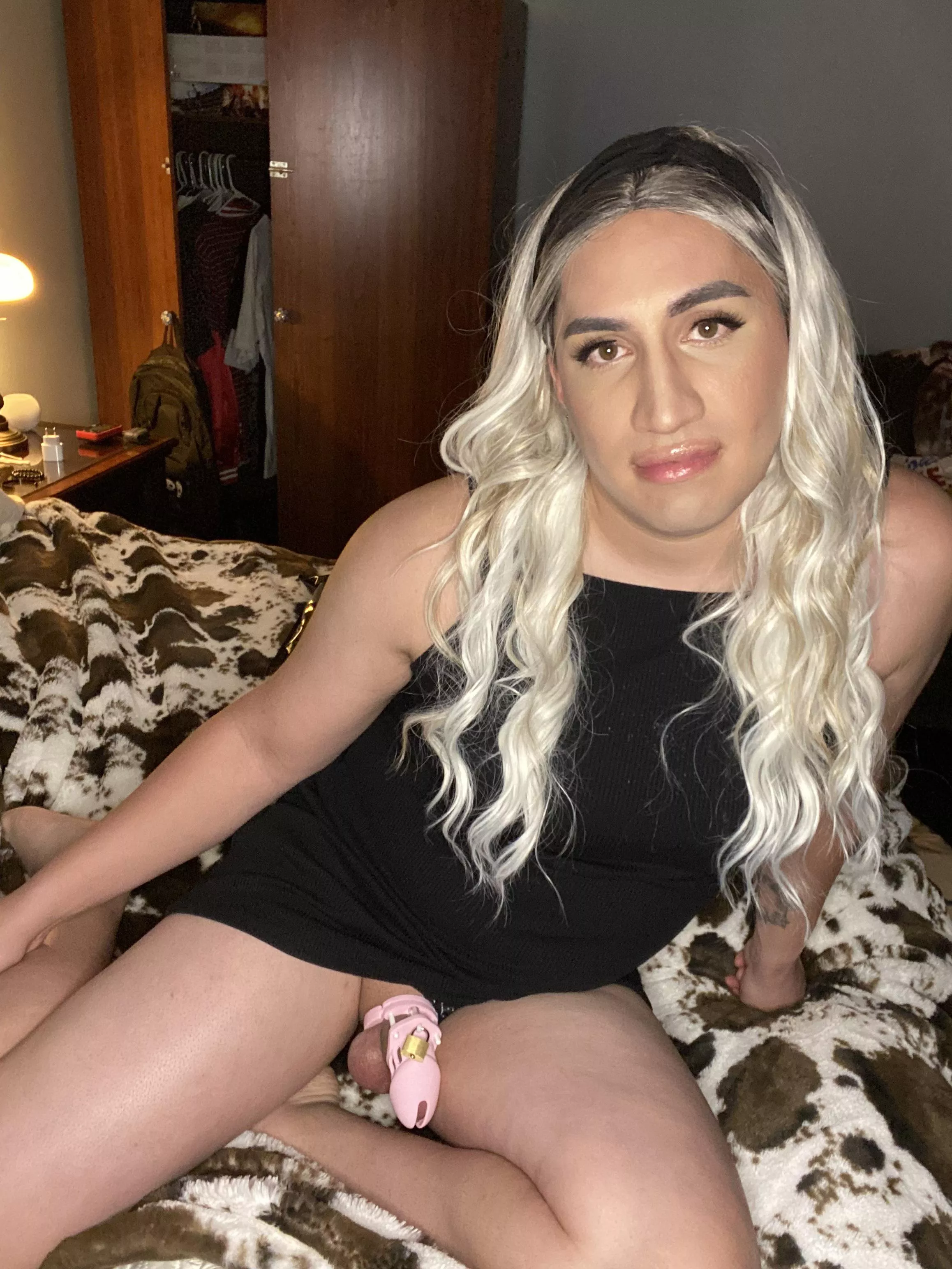my mistress prefers me locked up, what do you think? my mistress prefers me locked up, what do you think?