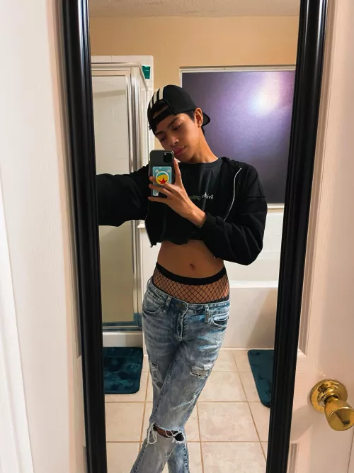 my mom says this pic is βtoo sexyβ for Facebook, which i disagree, but iβm here. π my mom says this pic is βtoo sexyβ for Facebook, which i disagree, but iβm here. π