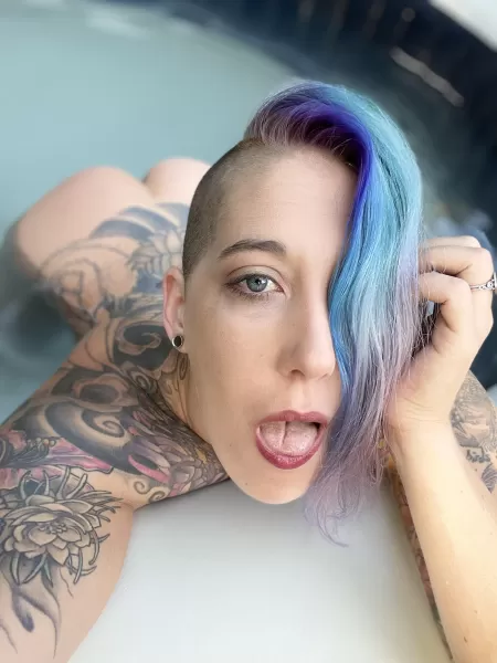 My mouth is meant to be filled. Whoβs got me?