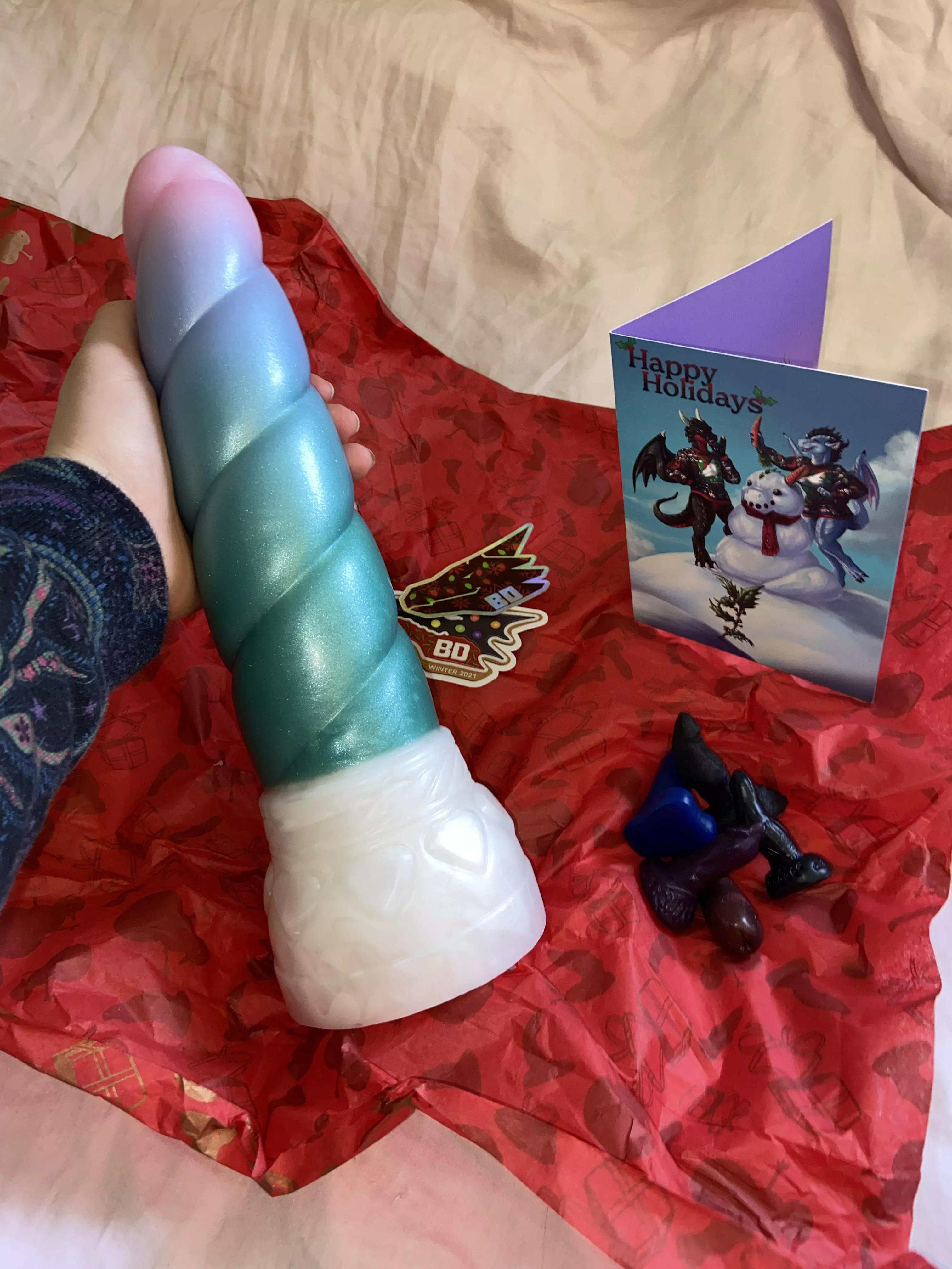 My mystic (L/M) arrived just in time for the holidays!!! ;)