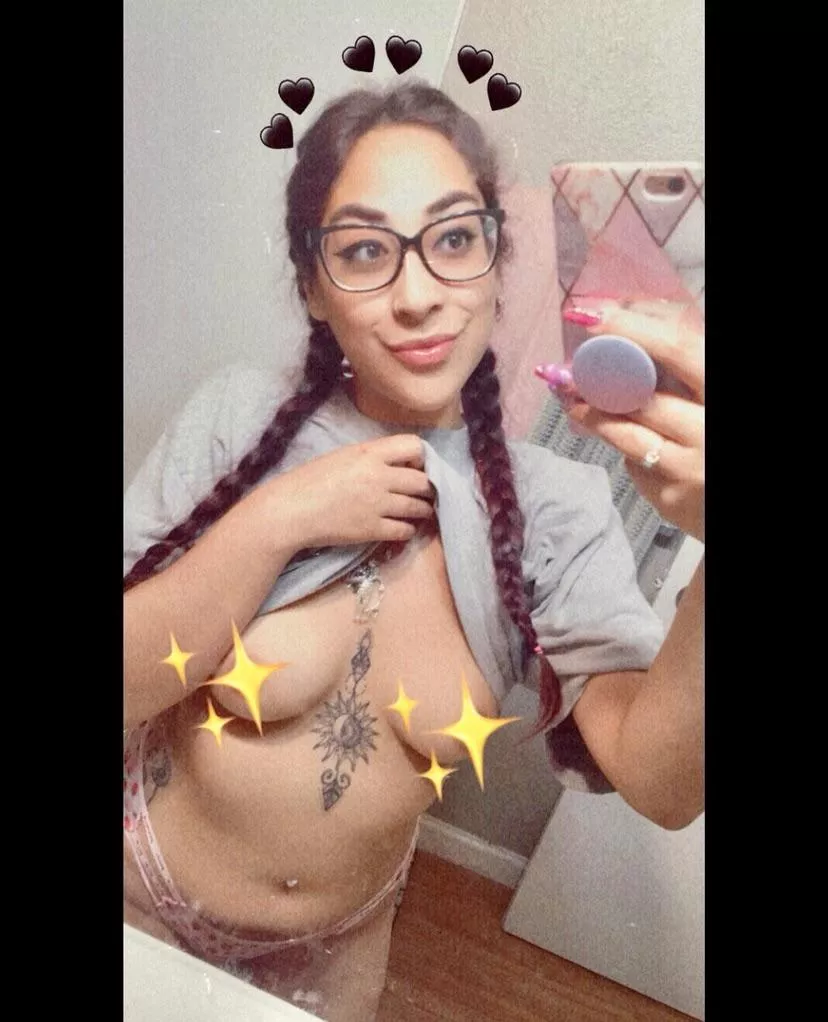 🖤✨ My OnlyFans is FREE to subscribe 🖤✨ 22 yo naughty Latina 😈 Link in comments!👇🏽 Come say hey, I promise I don’t bite 😋 🖤✨ My OnlyFans is FREE to subscribe 🖤✨ 22 yo naughty Latina 😈 Link in comments!👇🏽 Come say hey, I promise I don’t bite 😋