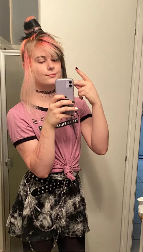 My outfit from yesterday. I think itβs cute