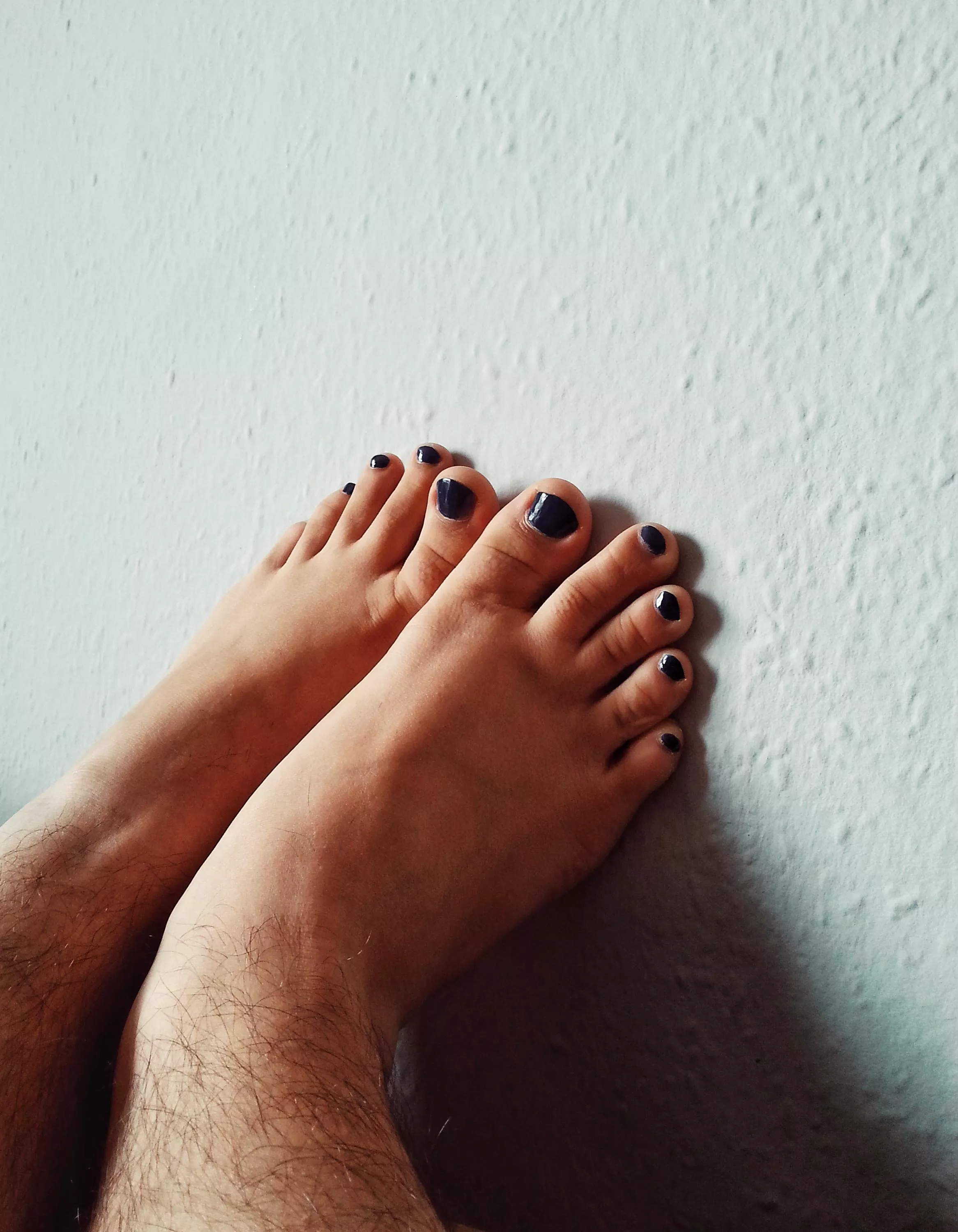 My painted feet. I'd check your sperm on it😚