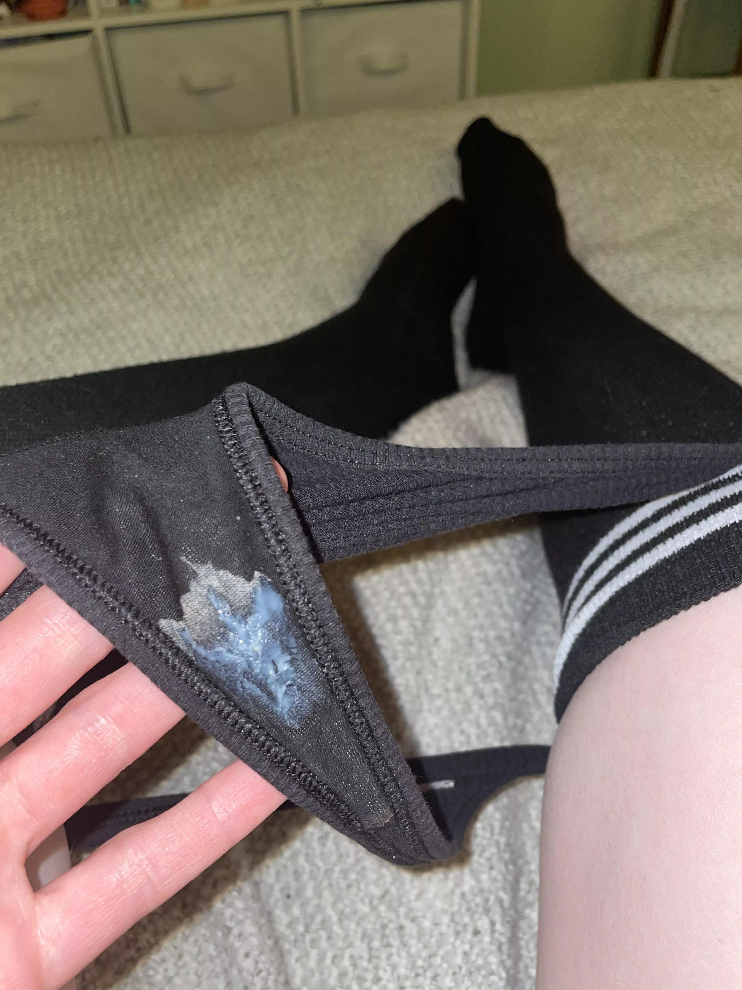 My panties get a little messy after play time😋