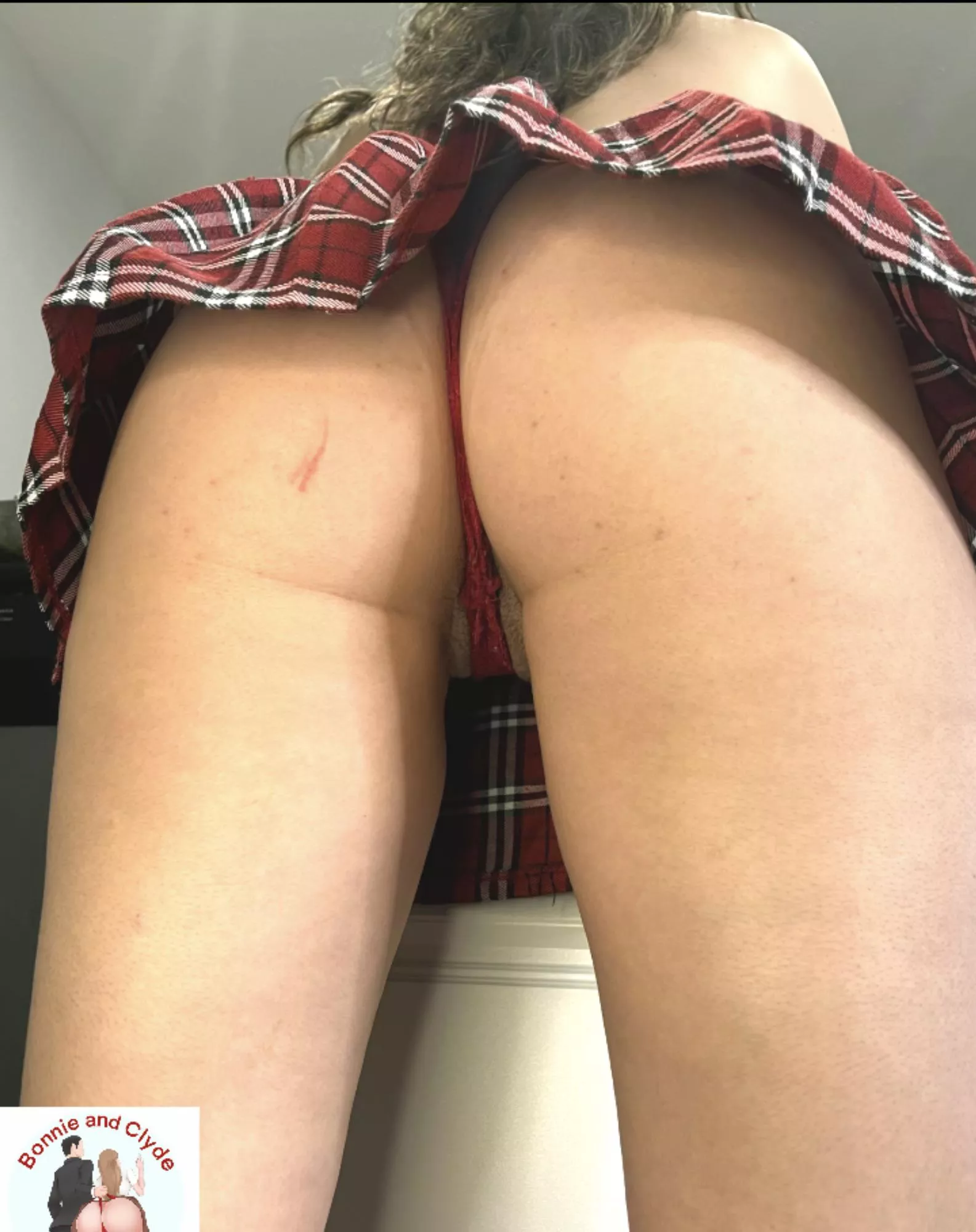 My panties match my skirt, wanna see?😋