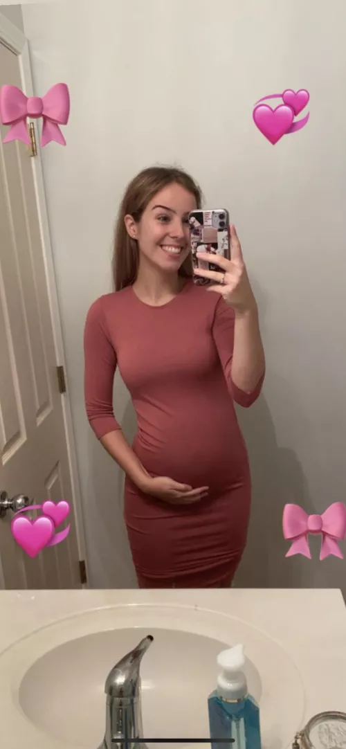My preggo sister π€°πΌ