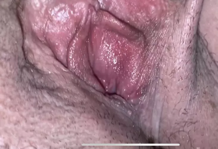 My pussy is so wet right now I need a giant cock to come fuck me hard but I doubt anyone would