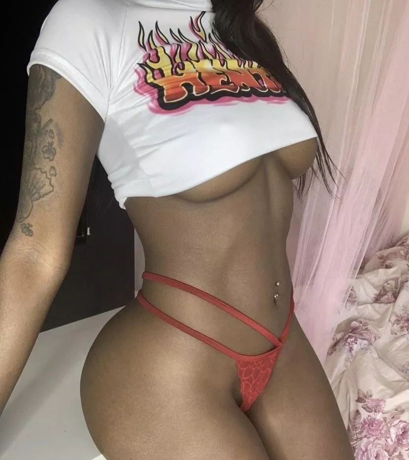 My pussy wants to play peek a boo🙈 My pussy wants to play peek a boo🙈