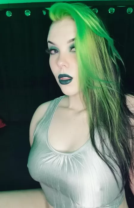 My room's a little cold. ?