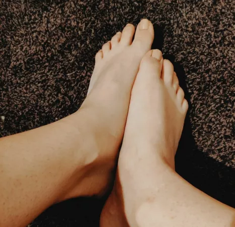 My soles against soft and warm carpet π£ Could you think something else warm against them? π