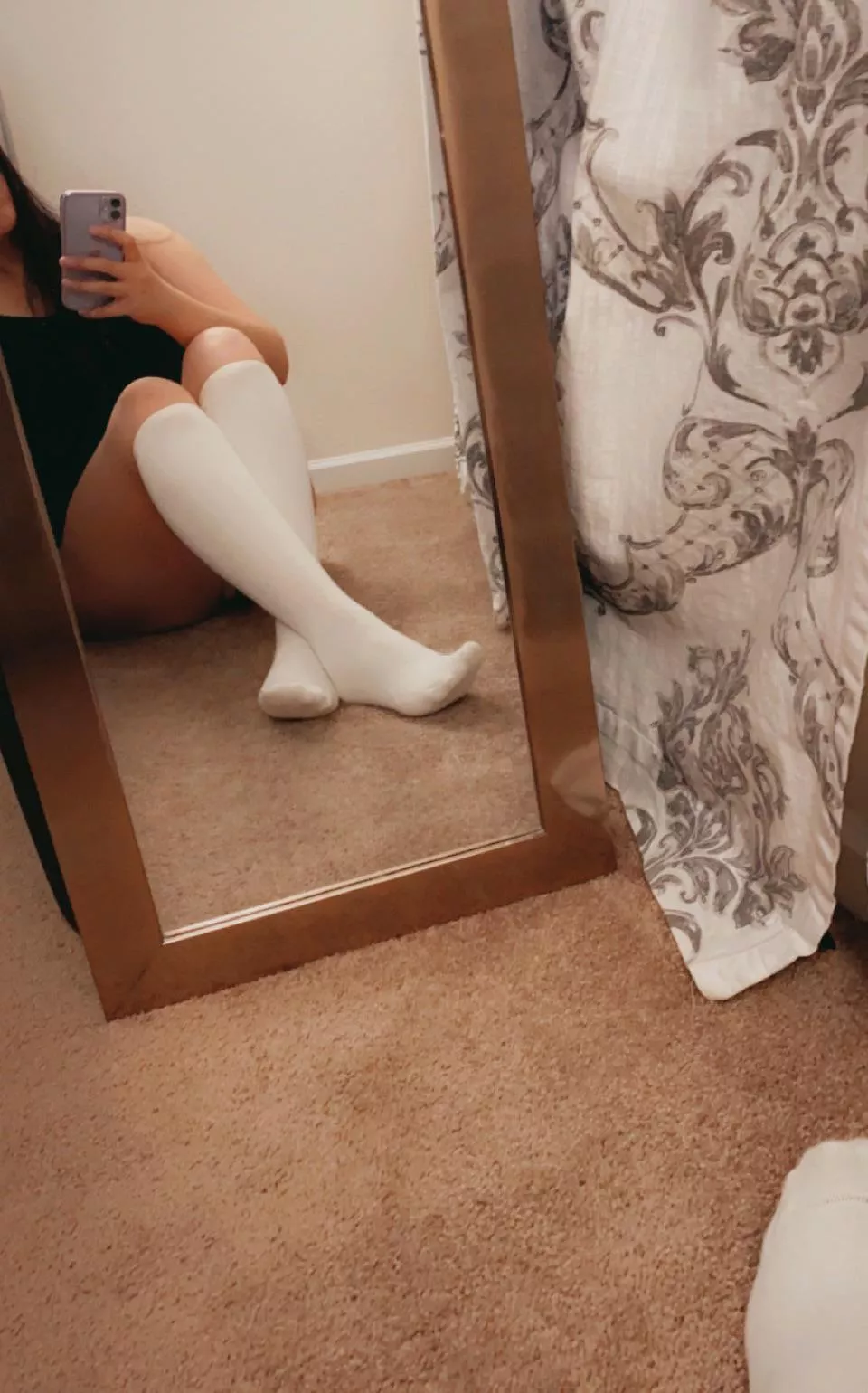 My soles prefer to be barefoot but I’m kinda liking this look.. My soles prefer to be barefoot but I’m kinda liking this look..
