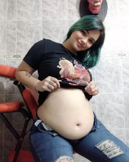 My sweet belly♥️ kik and Instagram: @kg.belly