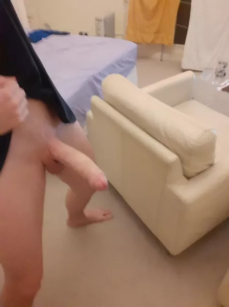 My third leg (π) makes up for my chicken legs (ππ)