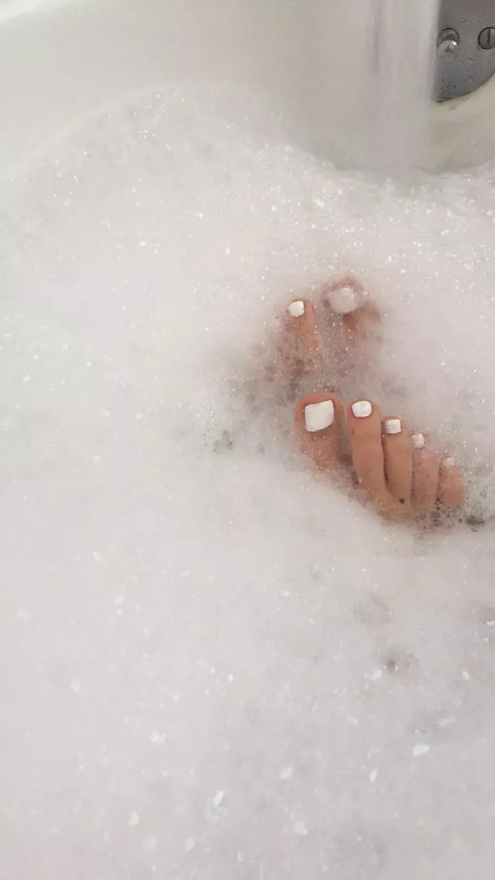 My toes are as wet as I am😛 DM welcome!