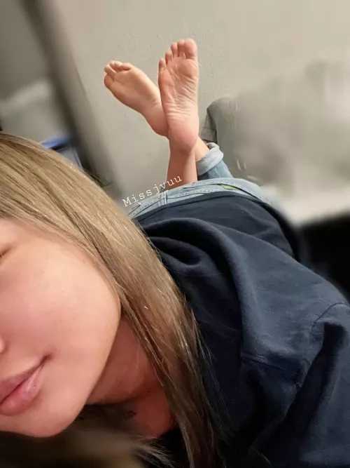 my toes ready to be licked baby