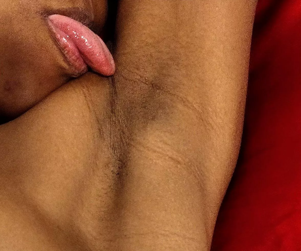 My tounge is too short :(. Please help me lick it
