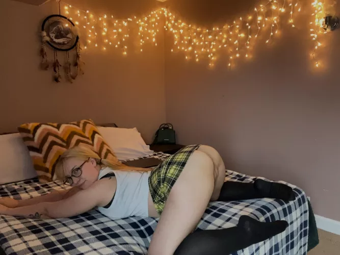 my very first post here! pound me just like this, get super deep, hold my hips tight while you’re doing it 💕 ugh I’m working myself up 🥵