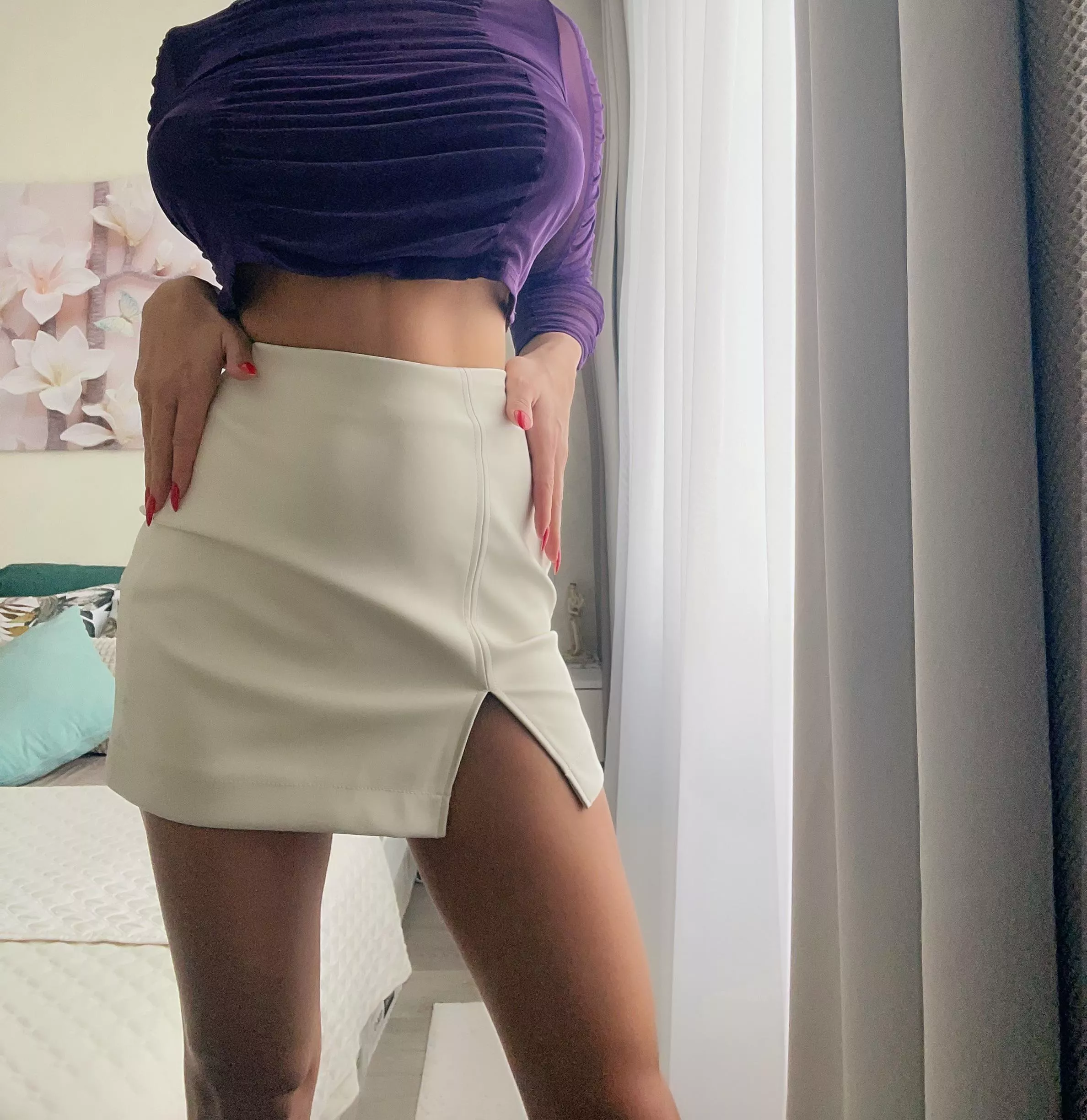 My white mini skirt) Yes or no?