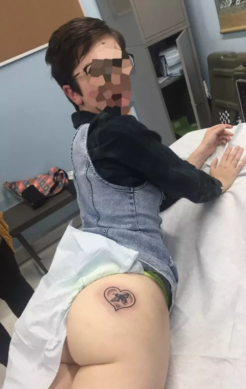 My wife is a beekeeper and got her first tattoo