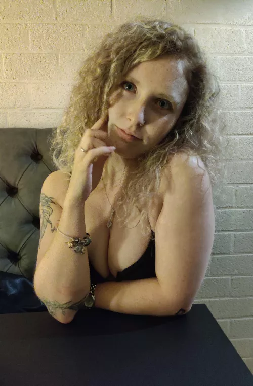 My wife knows how to grab attention on a date π