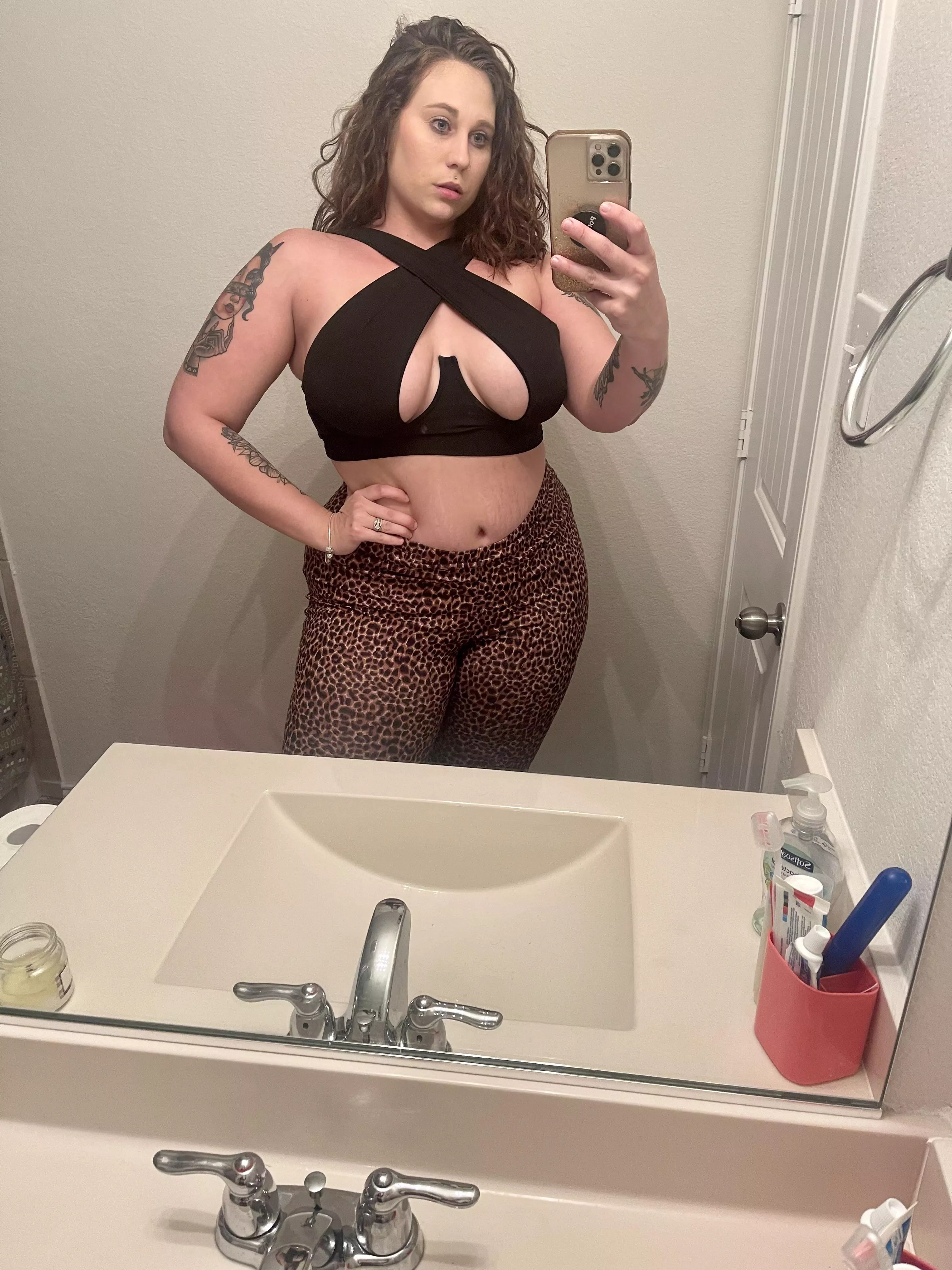 My wife wants to fuck a new cock My wife wants to fuck a new cock