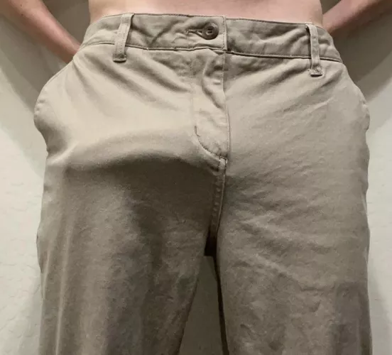 my work pants don’t hide anything