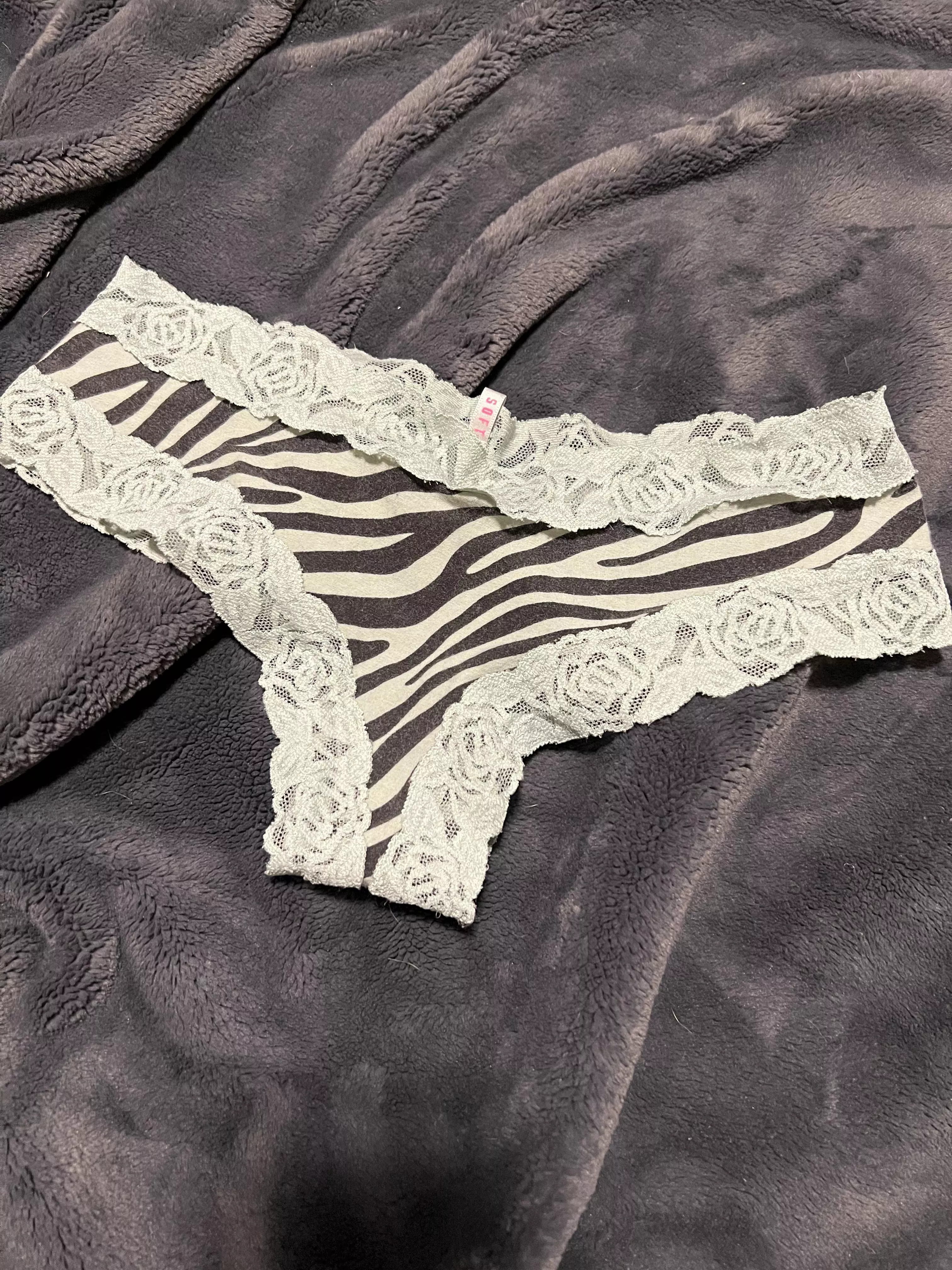 Nabbed these from a coworker today. She’s 28 petite f.