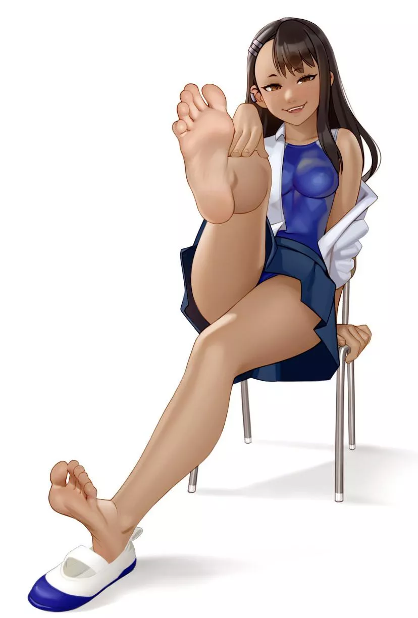 Nagatoro swimsuit + school uniform (@‪Kairunoburogu‬)