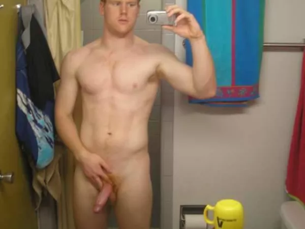 Ginger snap - nude photos