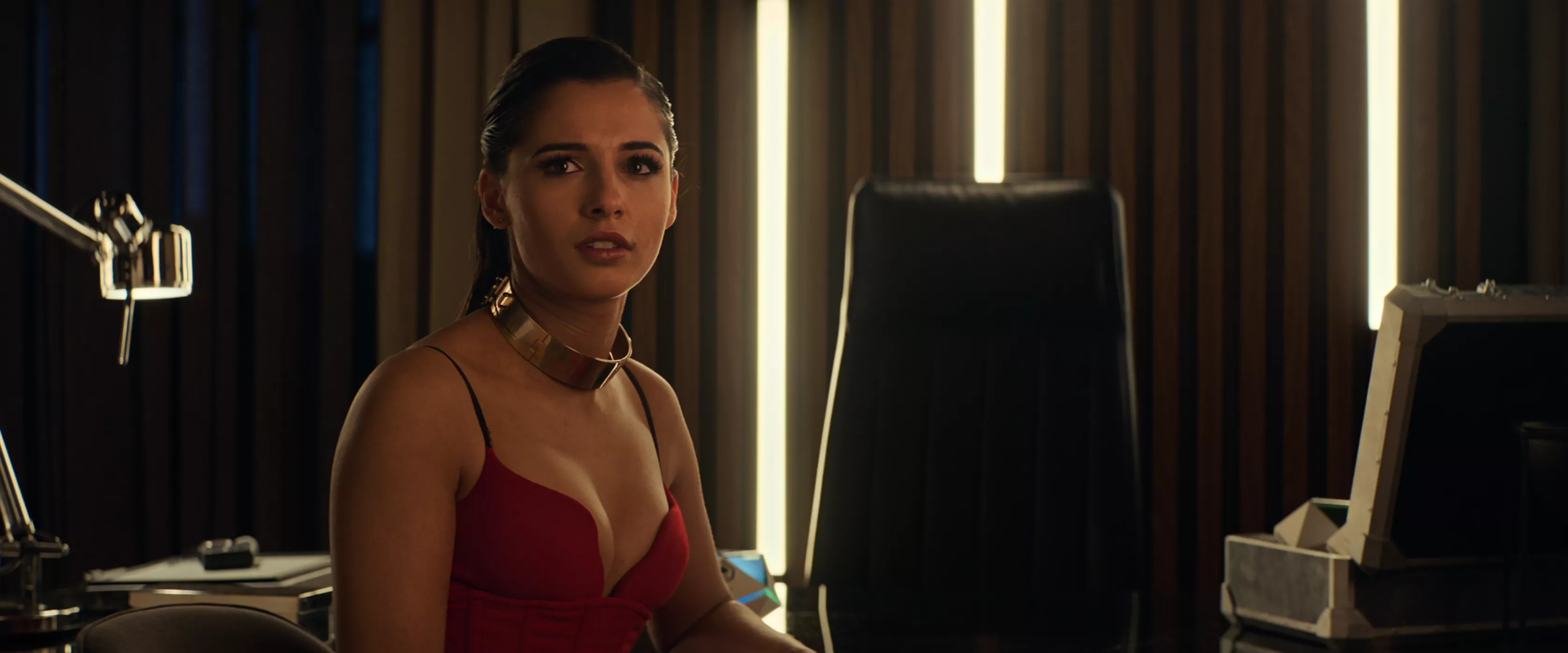 Naomi Scott looks like she loves getting fucked hard and senseless. Naomi Scott looks like she loves getting fucked hard and senseless.