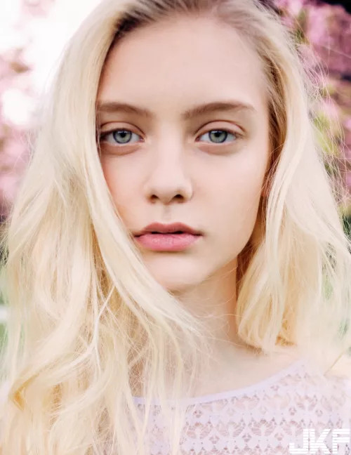 Nastya Kusakina Nastya Kusakina