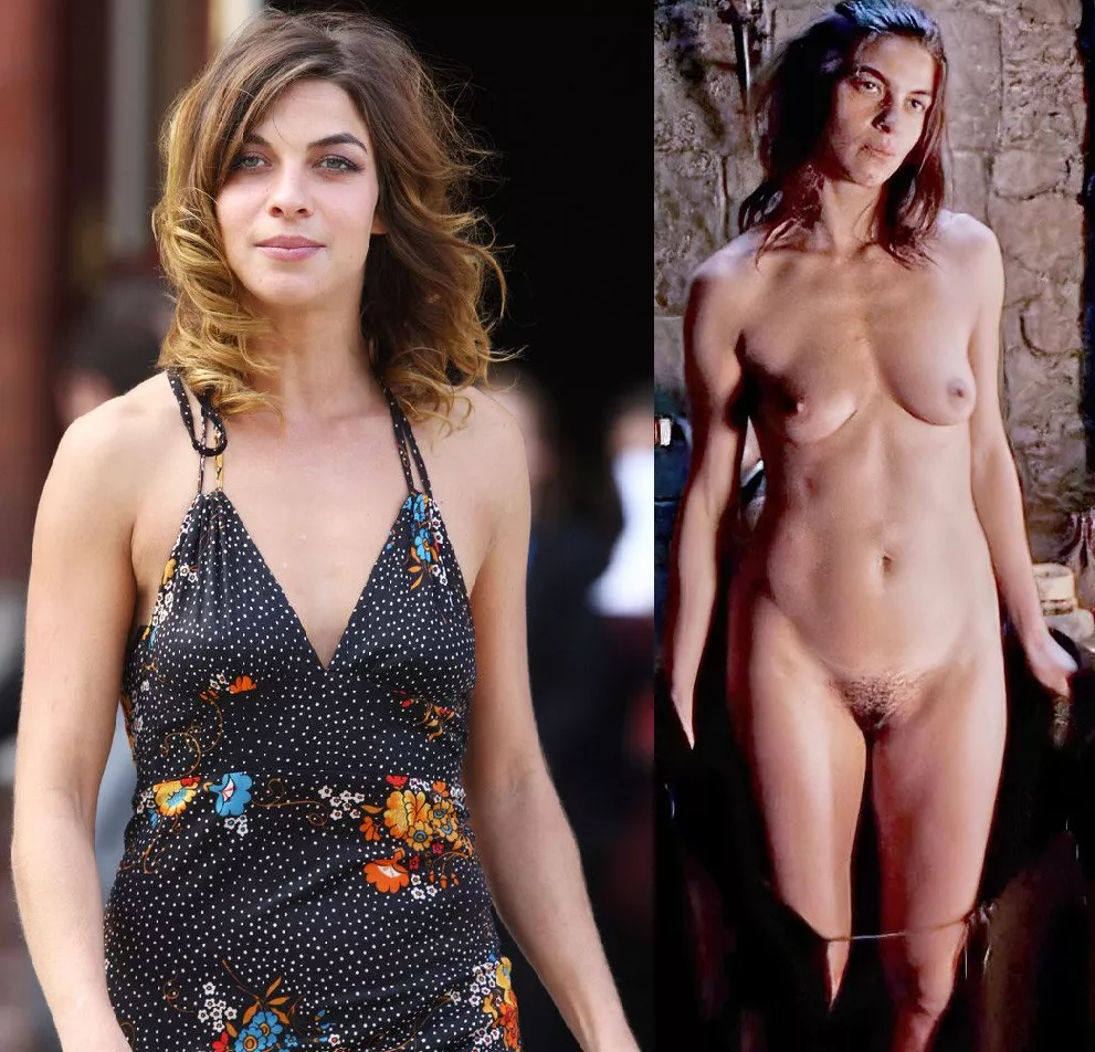Natalia tena topless