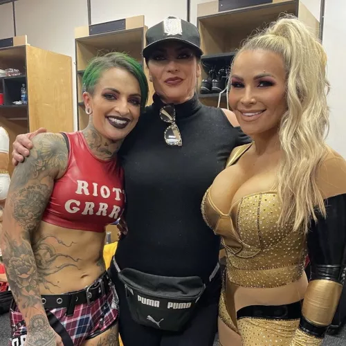 Nattie is stacked!
