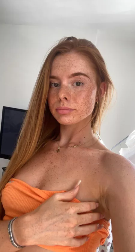Natural redhead 👩🦰