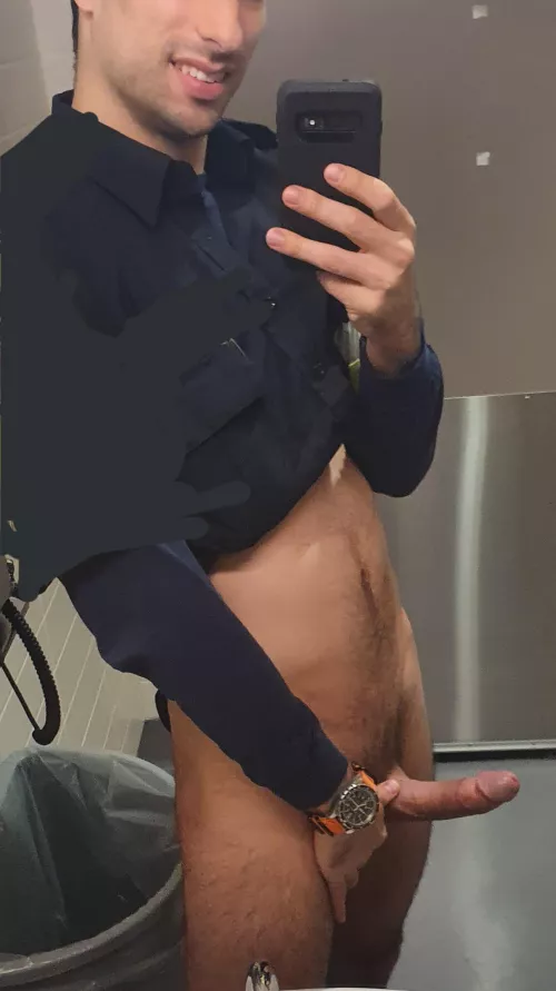 Naughty at work in the hospital bathroom. Come find me π