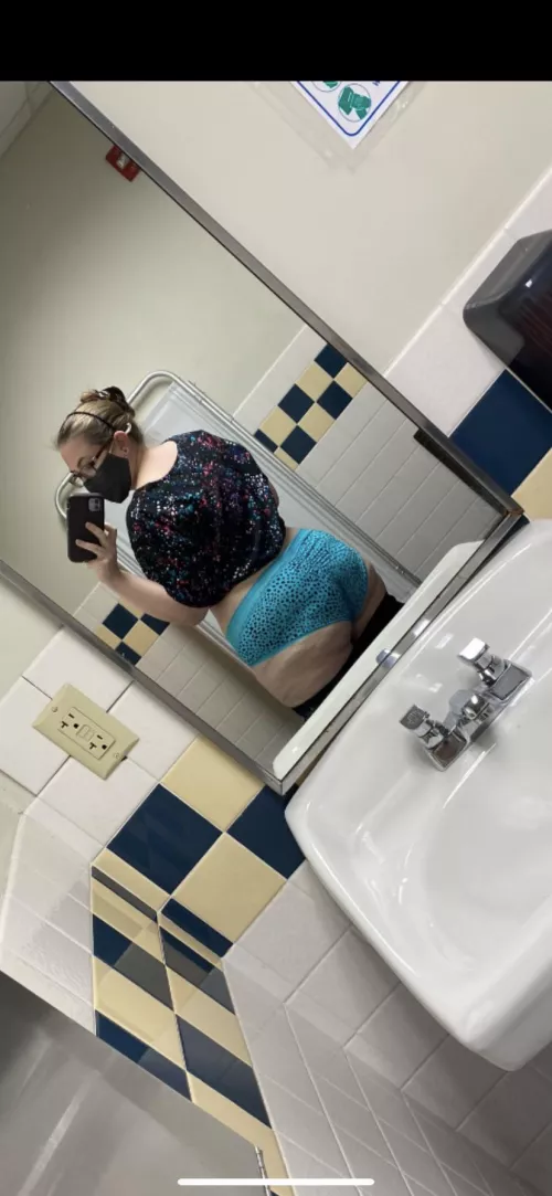 Naughty nurse 😉( sorry for deleting and reposting, was on wrong account before lol)