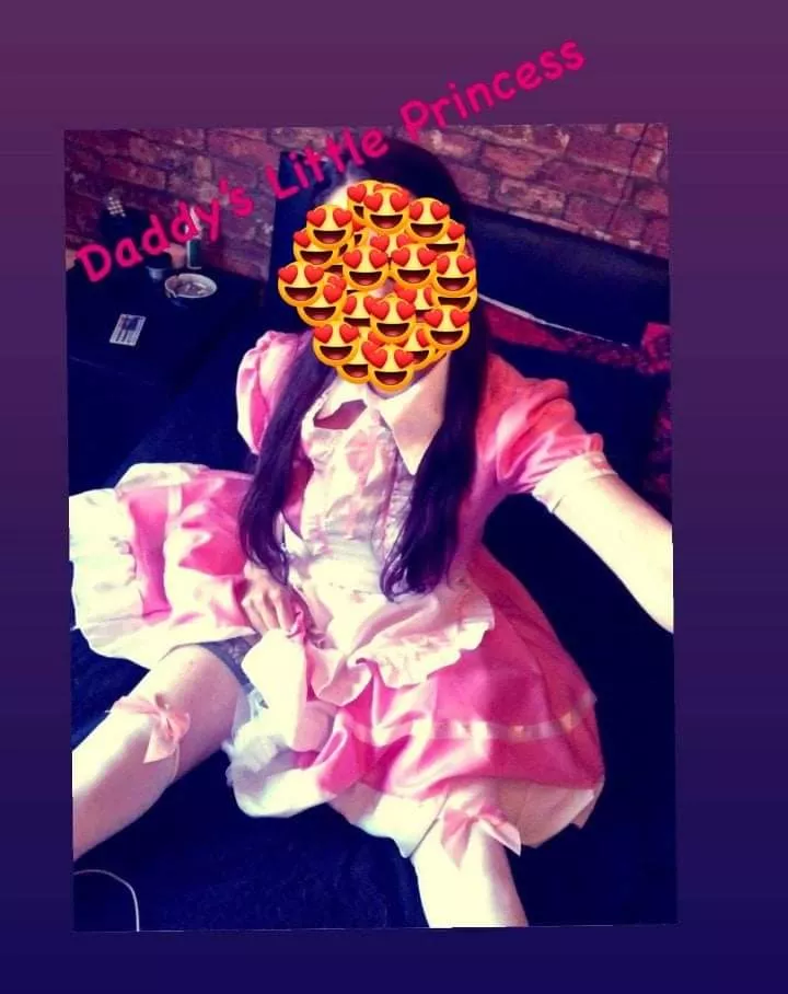 Naughty Princess teasing daddy while he's on his commute