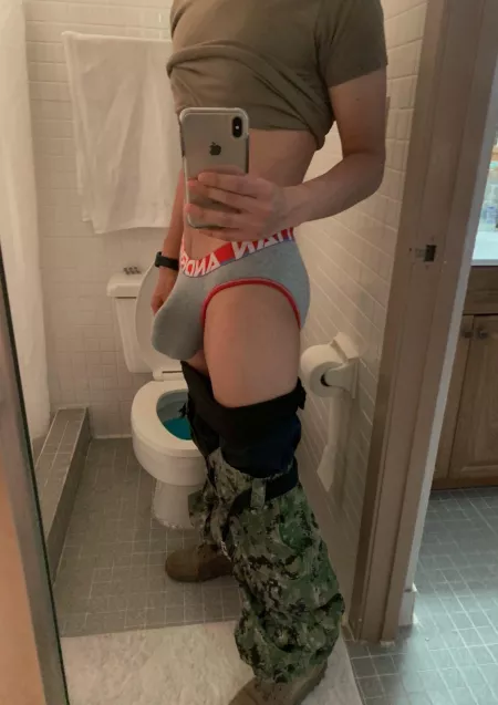 navy boys💦 navy boys💦