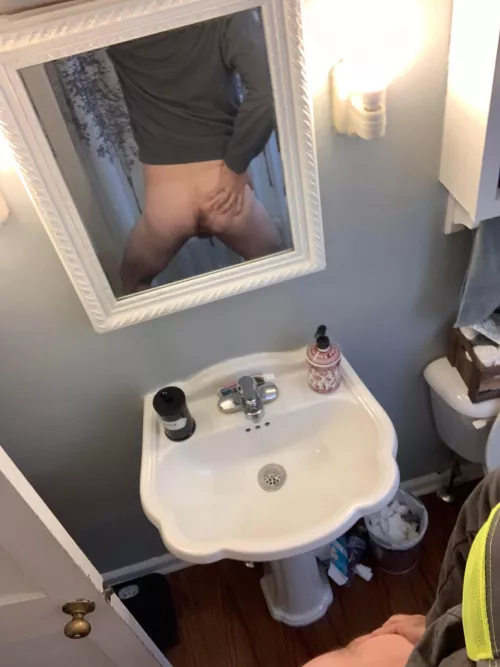 Need a big dick daddy to pound me