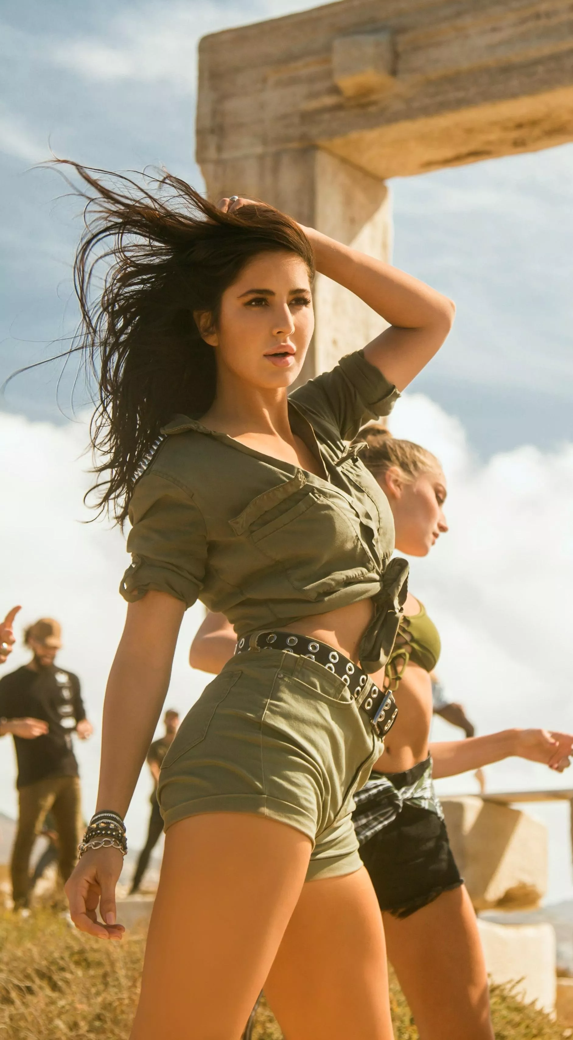 Need a bud to help me cum for Indian babe Katrina Kaif Need a bud to help me cum for Indian babe Katrina Kaif