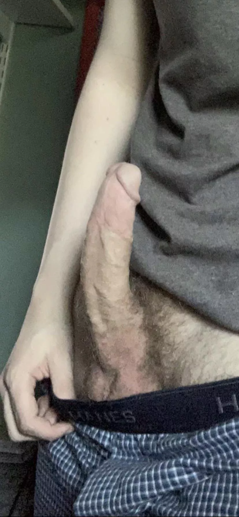 Need a cute ass to come sit on this big cock 😉