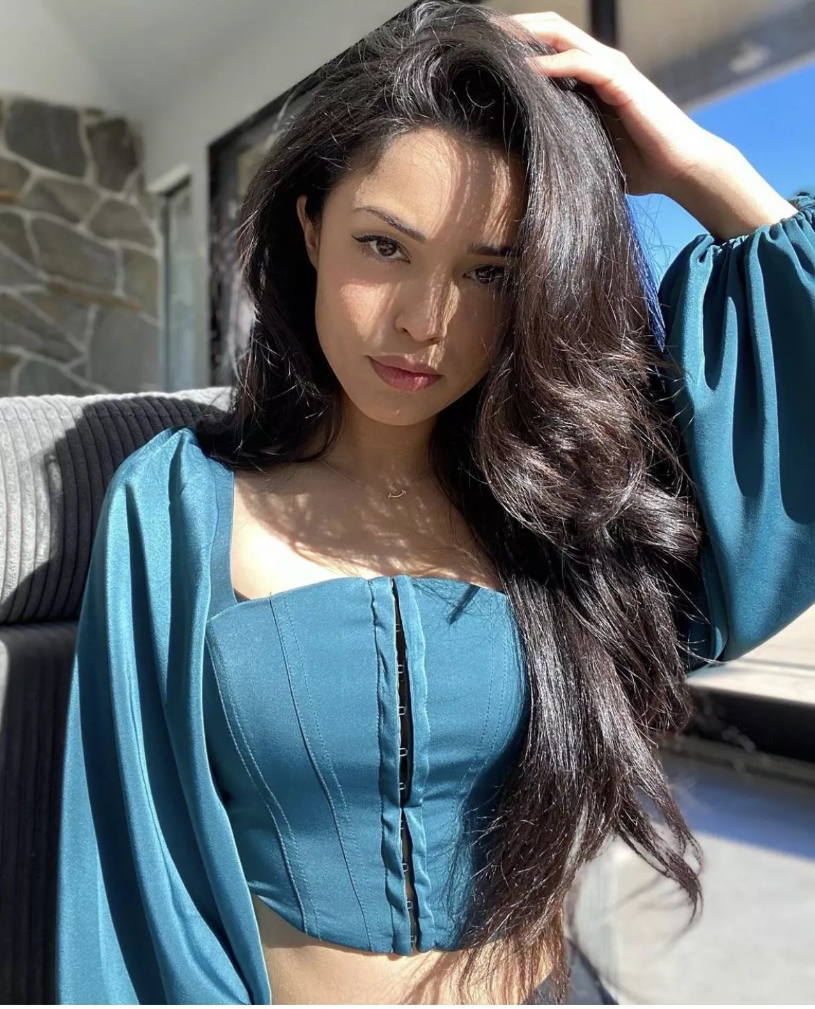 Need a fun bud to play as Valkyrae for me Need a fun bud to play as Valkyrae for me