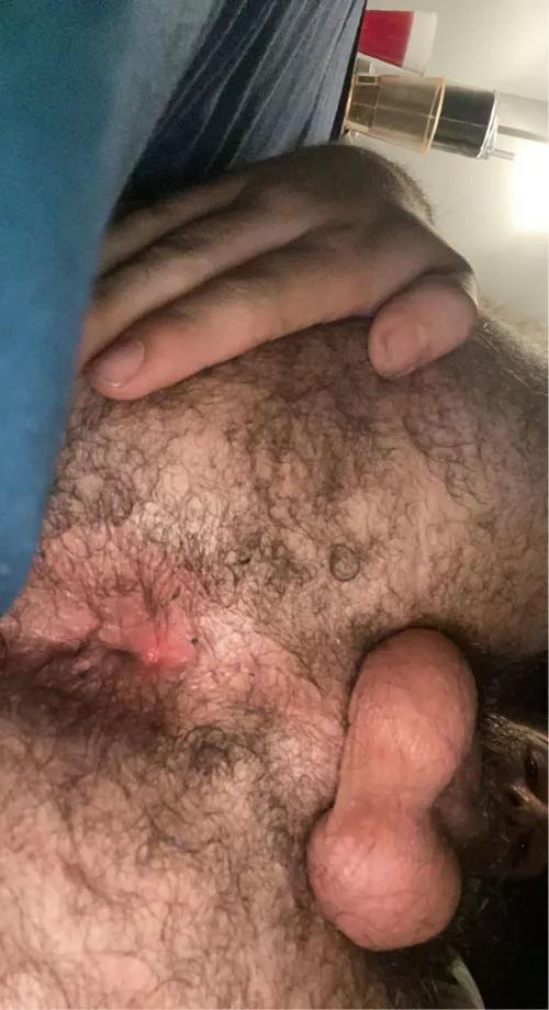 Need a hairy dad to come slide inπ hmu